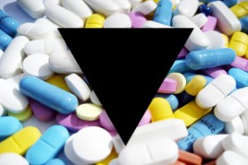 Arriva il triangolo nero per i farmaci a rischio: da settembre oltre un centinaio saranno obbligatoriamente segnalati per tutelare i consumatori