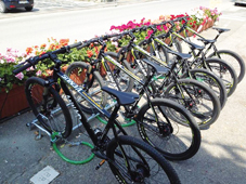 Novità a Gattorna per cittadini e turisti: bici elettriche per visitare il paese
