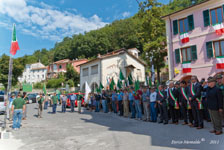 Il gruppo alpini: più uniti che mai. La lapide onorata e la beneficenza
