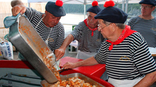 Ricette antiche: amarcord del gusto tra casöllî, ballëtî, patelle, bagnun, giuggiole e perfino fiori di glicine