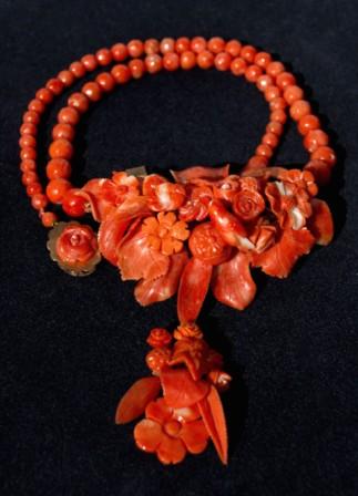 da sabato 31 Marzo, Camogli: all'Abbazia di San Fruttuoso la mostra “I GIOIELLI DEL MARE” l'eccellenza della lavorazione del corallo, conchiglie, perle e madreperle
