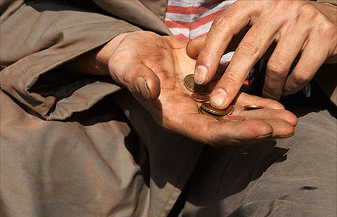 Beneficenza: il ‘braccino corto' dei rapallesi: il concerto con aperitivo raccoglie poco più di 200€ da dividere per la banda locale e l'orfanotrofio in Africa