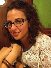 Giada Arata, 25 anni “Ho potuto permettermi una macchina e ora sto per intraprendere un nuovo lavoro, nell'ambito di ciò che ho studiato, e questo è stato possibile anche grazie a Corrado perché dandomi l'opportunità di lavorare, ho potuto permettermi di studiare ciò che mi appassionava.”