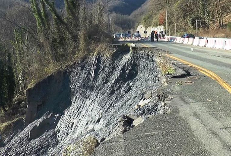 SP 225 FONTANABUONA: ENTRO DICEMBRE VIA AI LAVORI ALLE FERRIERE PER RICOSTRUIRE LA CARREGGIATA