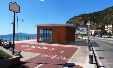 SESTRI: sognate di lavorare in costume e in riva al mare? E' aperto il bando per la spiaggia e il chiosco a S.Anna