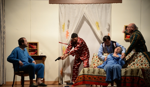Domenica 26 ottobre: al Teatro di Cicagna risate assicurate con 'Na famìggia cómme se dêve" scritta da Enrico Scaravelli, vincitore di molti premi e autore anche per Bobby Solo, Tony Dallara, Betty Curtis e altri