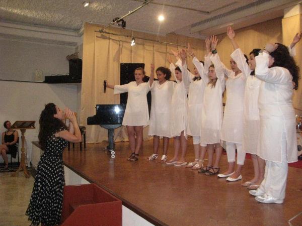 Libera la tua voce! Impara a Chiavari le tecniche e l'arte dei cantanti piùfamosi: aperte le iscrizioni allo stage di canto col metodo "LA VOCE LIBERATA"