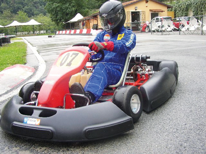 Spericolati...in sicurezza: come piloti al Circuito Kart Carasco. E dal 21 al 29 Luglio corsi anche per bambini