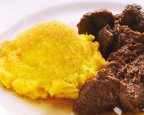 DOMENICA 13 DICEMBRE: MERCATINO DI NATALE CON POLENTA E CINGHIALE GRATIS POI FRITTELLE E VIN BRULE'!