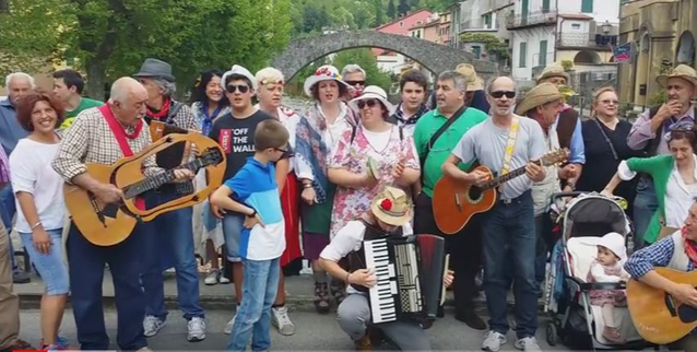 L'ENTROTERRA CANTA MAGGIO! Da Borzonasca alla Val Graveglia allo riscoperta di una tradizione…un po' matta!
