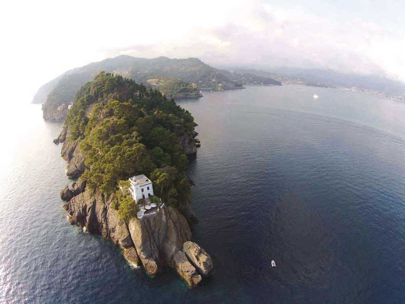 Il guardiano del faro di Portofino: il lavoro dei sogni in un posto da sogno
