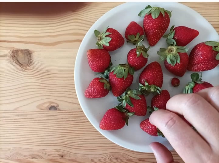 FRAGOLE: ECCO COME MANTENERLE FRESCHE!