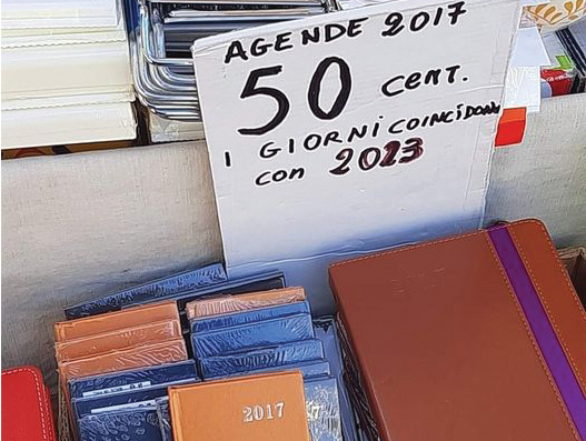 Per il 2023 mi compro un'agenda del 2017... o del 1995!

