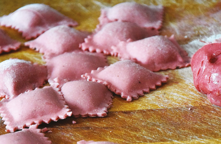 E se oggi... ravioli rosa e trofiette blu?!
